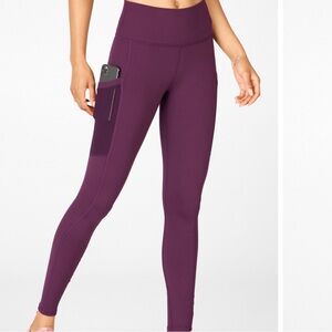 Fabletics On-The-Go PowerHold® High-Waisted Legging
